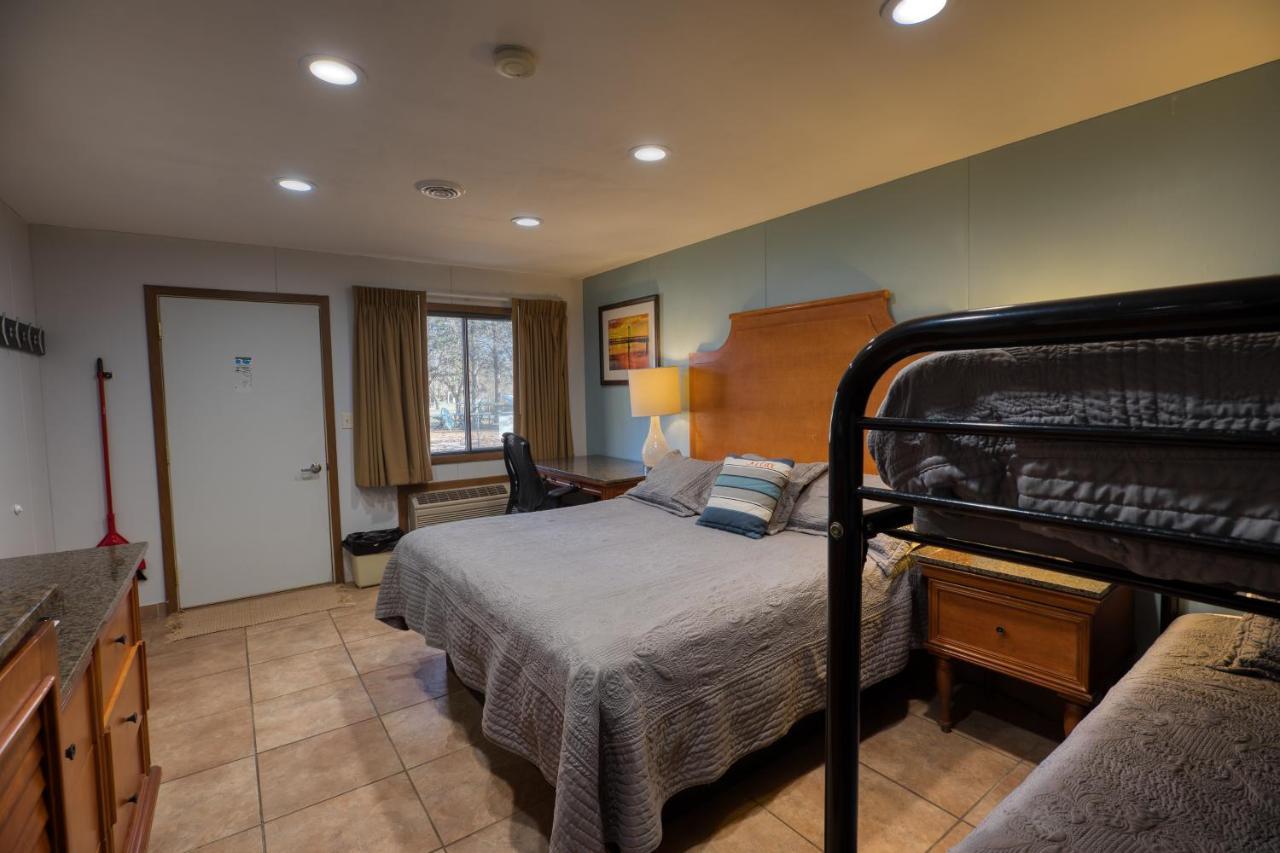 Lewis & Clark Resort Yankton Экстерьер фото